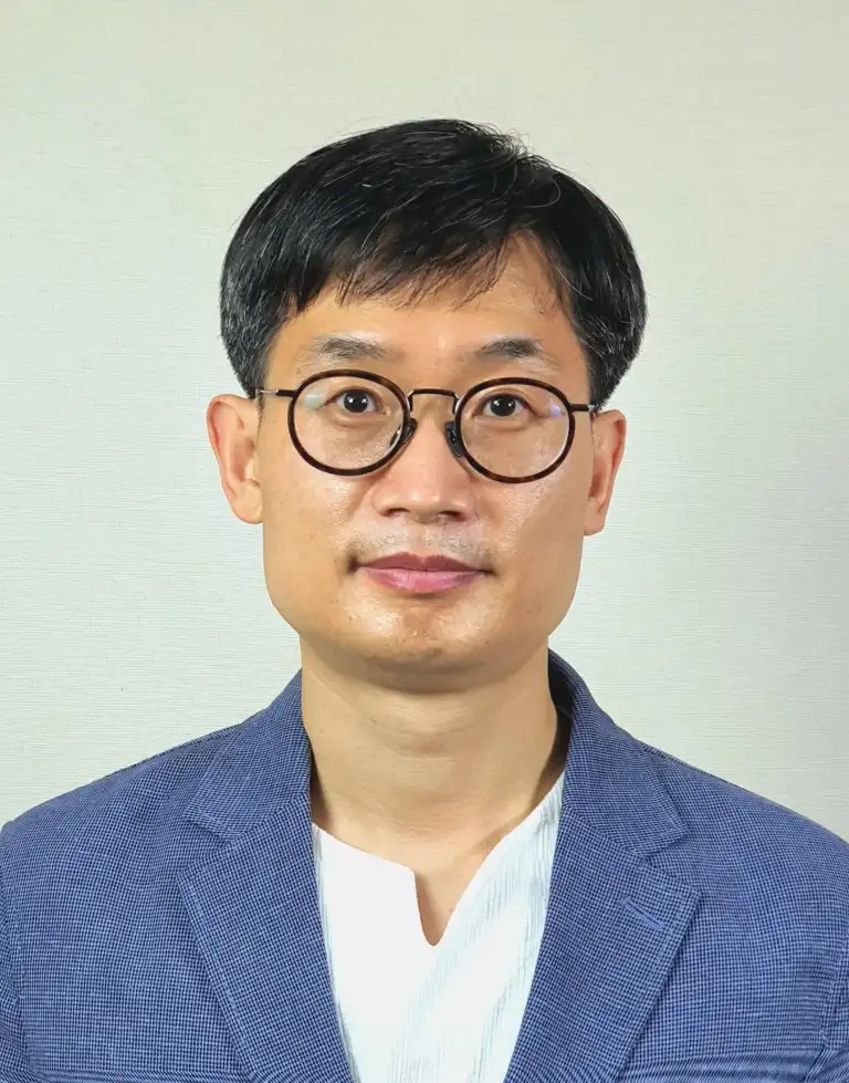 Hangsuk Kim